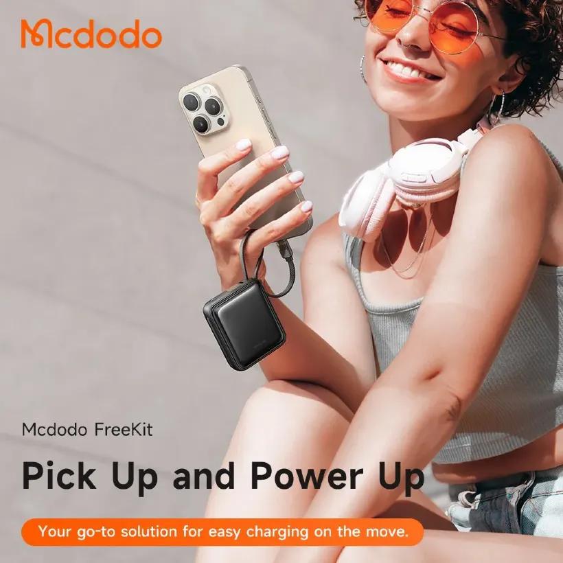 پاوربانک 10000 مک دودو مدل Mcdodo MC-2550 توان 22.5 وات با کابل متصل image gallery